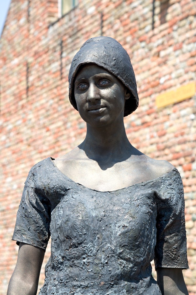 domburg living statue levend standbeeld evenement event festival festiviteit kunst art straatkunst streetart artiest beeld beeldhouwwerk sculpture sculptuur